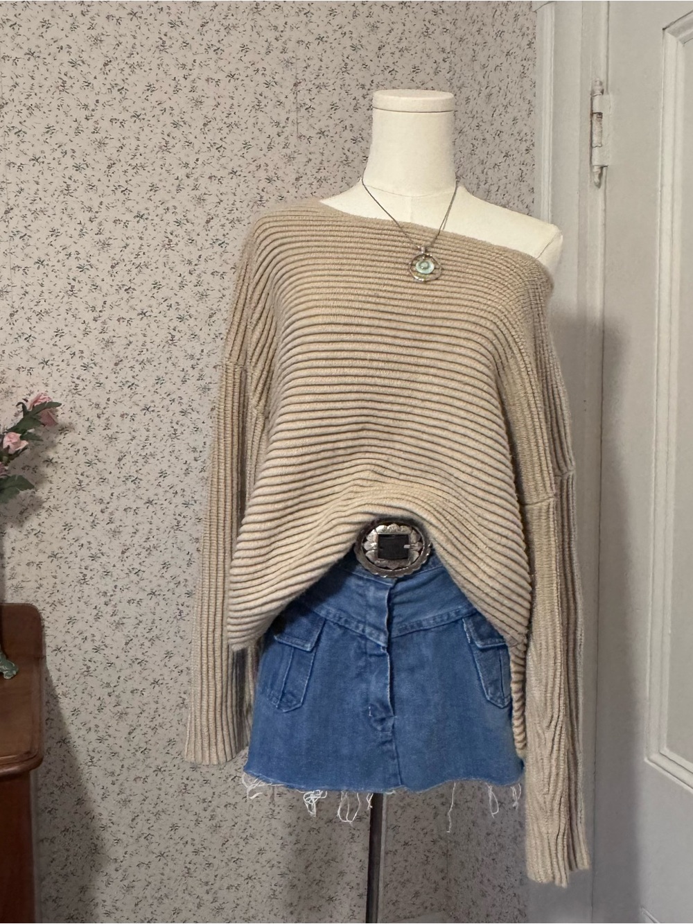 Y2K Ribbed Off-Shoulder Sweater in Beige